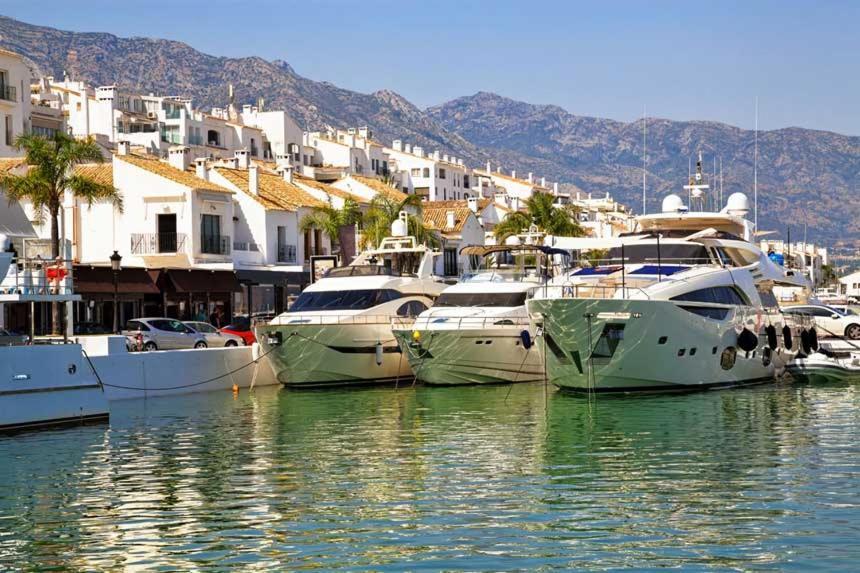 & Puerto Banus Penthouse *